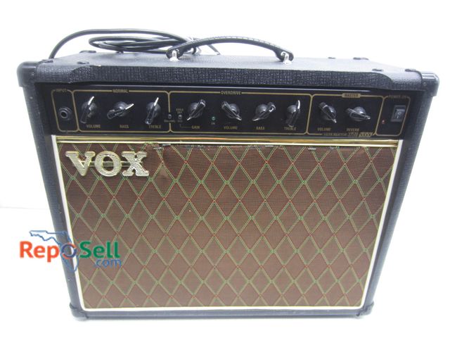 Lot 31-6304 - Vox Guitar Amplifier - Powers On