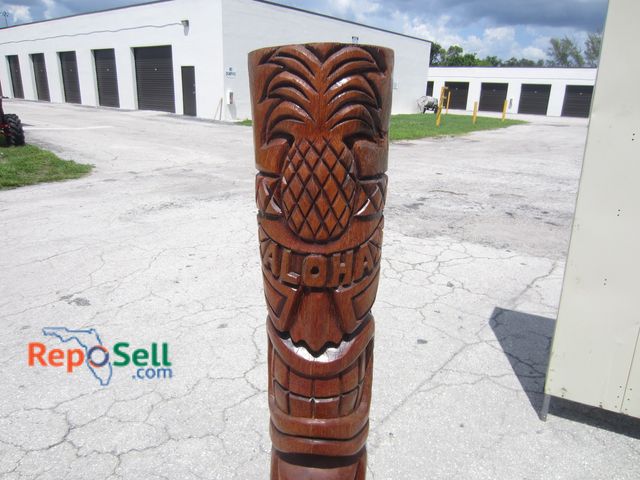 Lot 31-3307 - Coconut Palm Totem Pole, 5'H