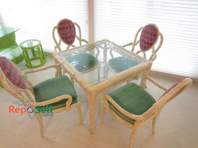 Lot 31-1276 - Erwin Lambeth Glass Table &amp; (4) Chairs, Table: White Knotty Wood Texture, '40x34"