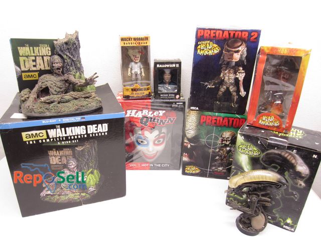 Lot 31-7485 - Neca &amp; AMC Collectible Actions Figures: Predator, Freddy, Walking Dead Figure w/4th Season Compl...