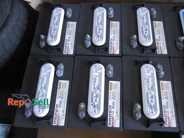 Lot 31-1175 - (6) New Pacer 6 Volt Batteries