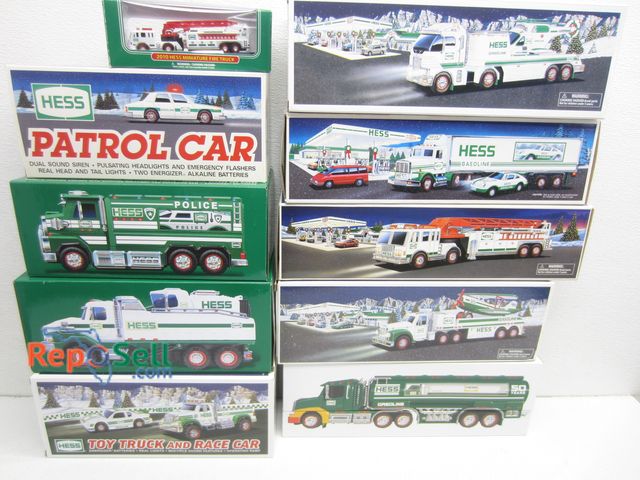 Lot 31-1210 - (10) Model Hess Trucks
