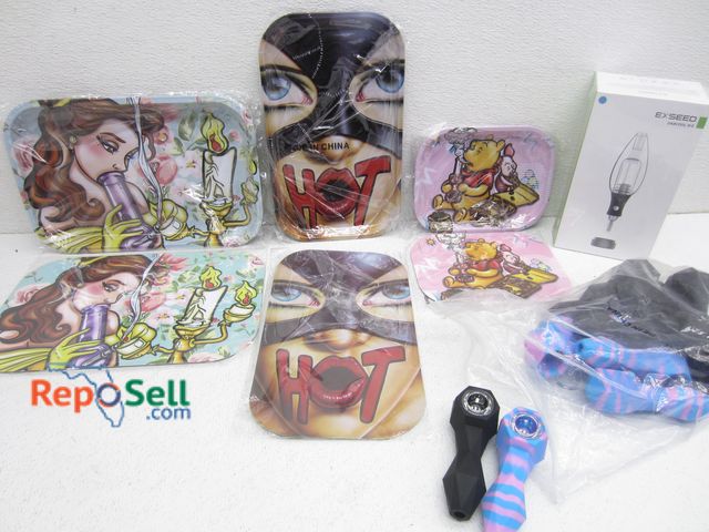 Lot 31-5500 - Electronic Nectar Collector, Various Themed Roll Trays, Silicone Pipes