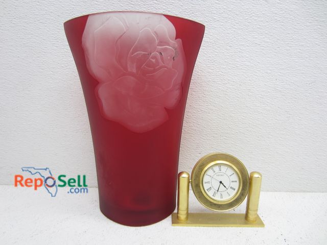 Lot 31-6552 - Seiko Gold Tone Quartz Clock (New Battery, Working) &amp; Mikasa "With Love" Floral Flared Vase