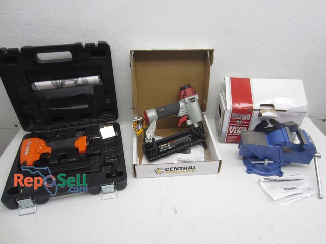 Lot 31-9253 - Brad Nailer, Stapler And Swivel Vise