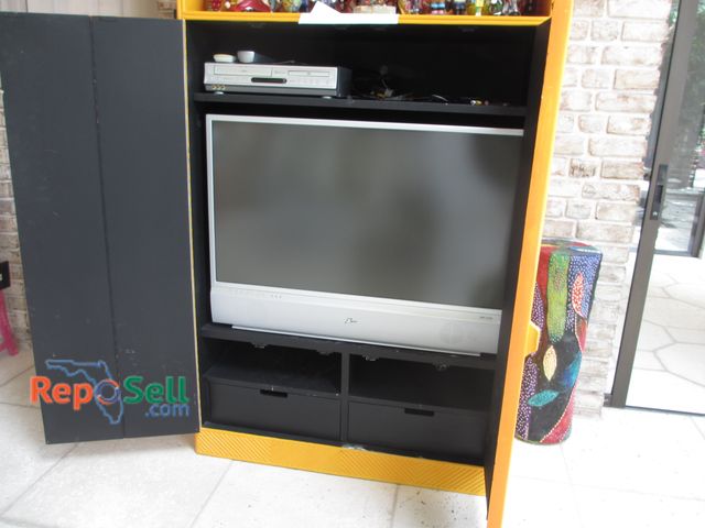 Lot 31-1149 - 44" Zenith TV #E44W46LCD And Toshiba DVD And VCR Player/Recorder #SD-V291, Both With Remotes