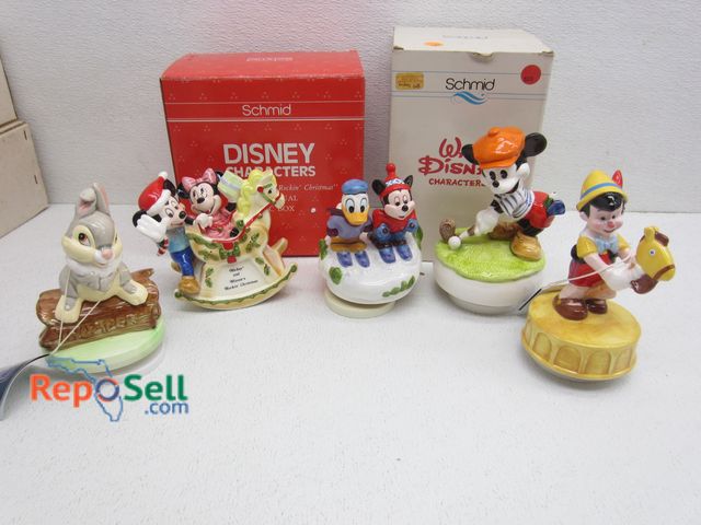 Lot 31-8192 - (5) Disney Music Boxes - All Worked When Tested