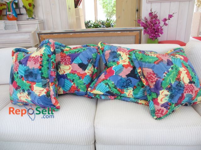 Lot 31-1067 - (4) Decorative Pillows, 20x20