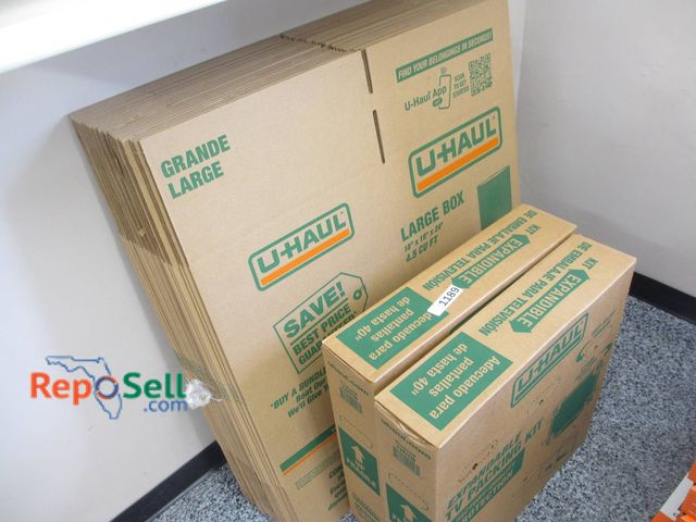 Lot 31-1189 - New Uhaul Moving Boxes Including Large Size Boxes And Two Small TV Boxes.