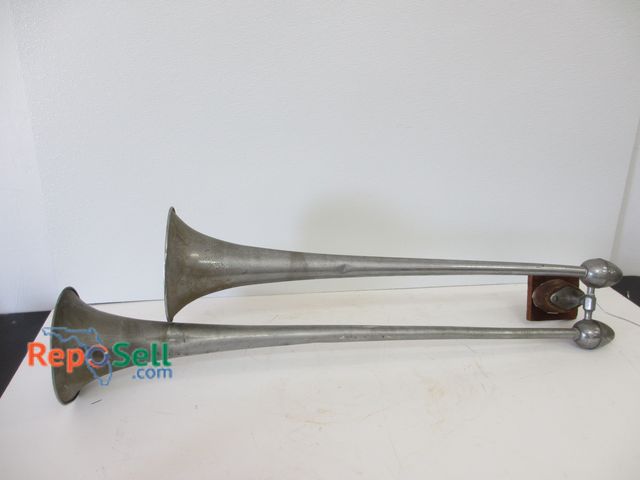 Lot 31-1246 - Vintage Metal Yacht Horn; 38"L