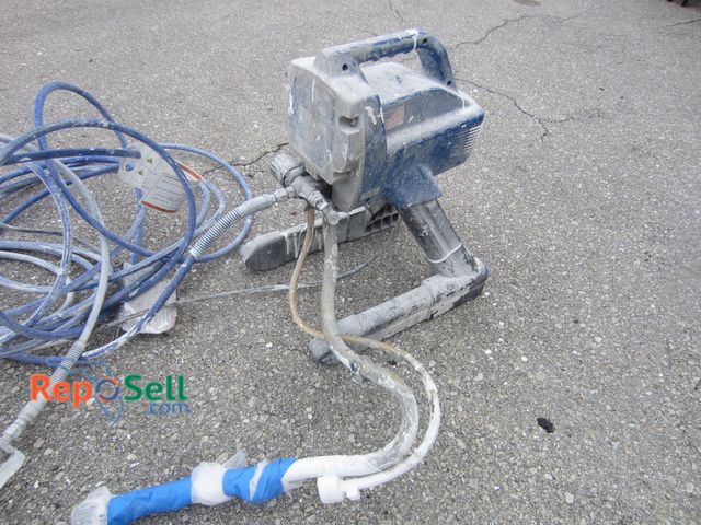 Lot 31-4374 - Graco Magnum X5 Paint Sprayer w/Gun &amp; Hose (Tested, powers on)