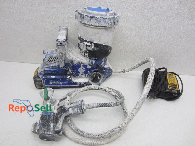 Lot 31-4517 - Graco Quick Shot 20V Paint Sprayer w/Battery &amp; Charger - Powers On