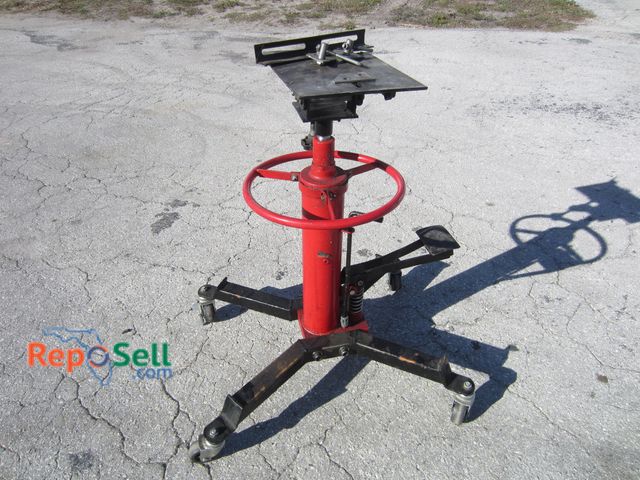 Lot 31-3153 - Transmission Jack