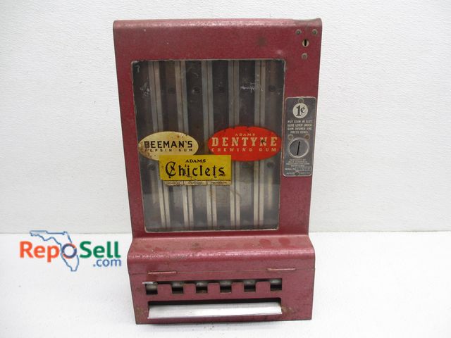 Lot 31-8064 - Chiclets 1-Cent Machine - Missing Key