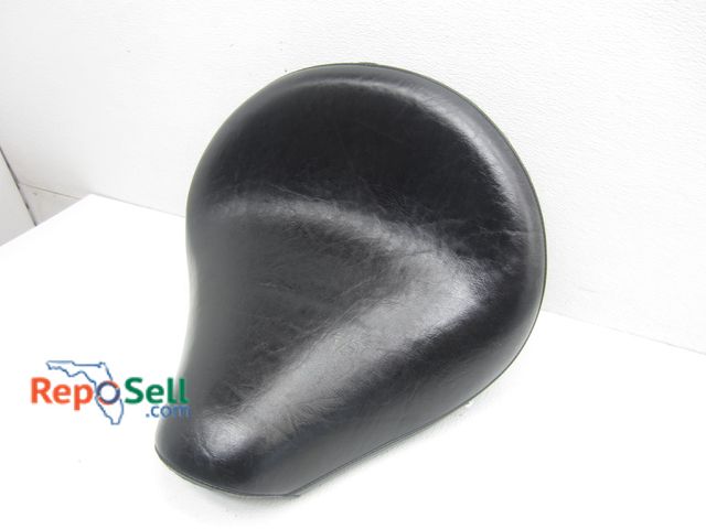 Lot 31-9219 - Yamaha V-Star Bike Seat