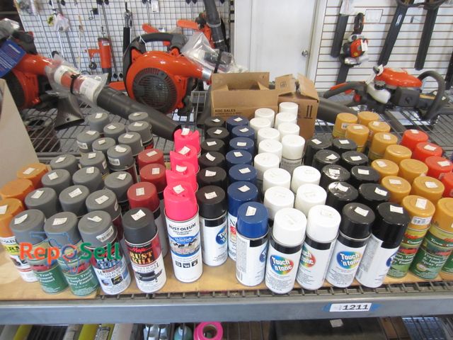 Lot 31-1211 - Large lot of new spray paint: tractor, truck, farm, rust, household, etc.