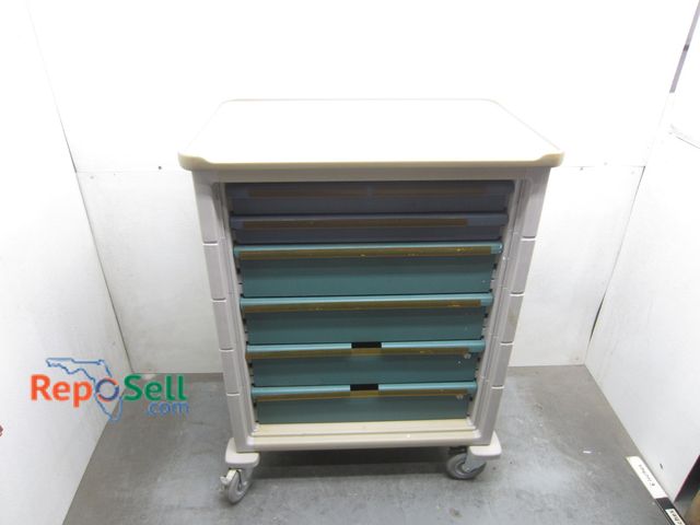 Lot 31-3388 - Herman Miller Rolling Cart