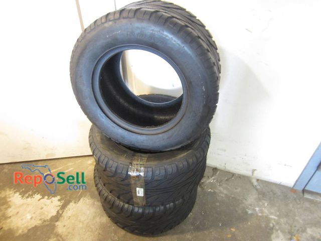 Lot 31-1255 - 3 New Road Hawk 25x10.00R12