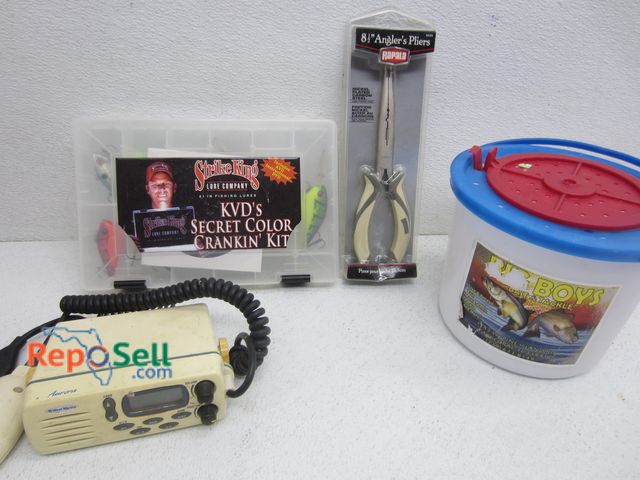 Lot 31-4084 - Fishing Lot: Lures, Bate &amp; Tackle Bucket, West Marine Aurora Radio, 8 1/2" Angler's Pliers