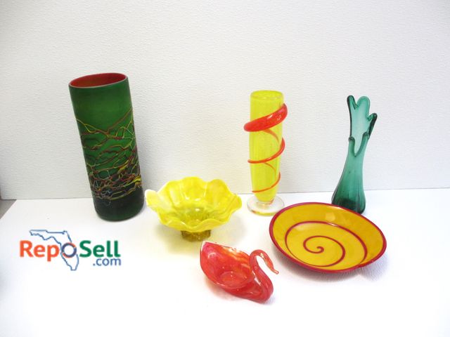 Lot 31-1351 - (6) Pcs Glass Decor