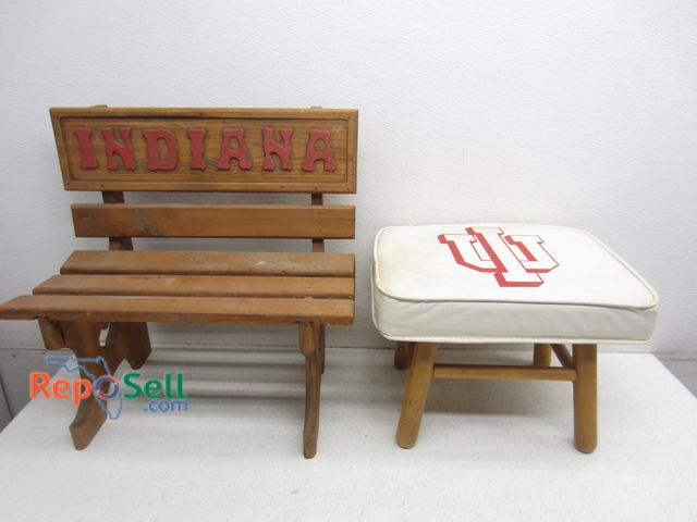 Lot 31-6339 - (2) Indiana University Seats/Bench