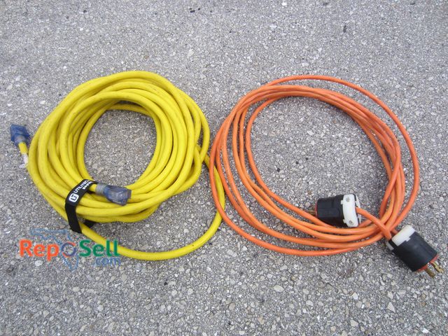 Lot 31-5375 - Eaton 30A 125/250V Ahcl1430P Generator Power Cord And Utilitech Pro 20' 125V 2500 Watt Extension Cor...