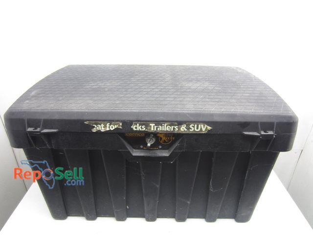 Lot 31-1368 - Contico Xtreme Tuff Large Toolbox