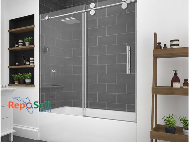 Lot 31-9092 - New Ove Sydney 60" Glass Tub Door #667451 For 5' Tubs