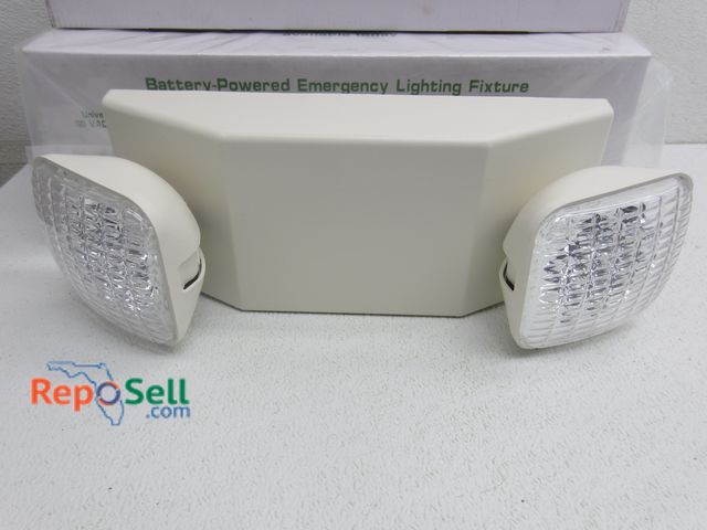 Lot 31-4156 - (3) Security Lights - Appear Unused