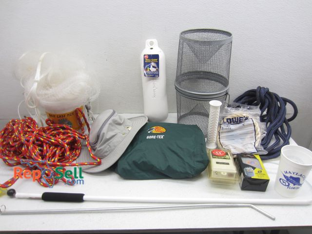 Lot 31-1285 - Fishing Lot: Bass Pro Gore-Tex Bibs, Bait Cast Net And Bucket, Various Ropes And (2) Aerators etc