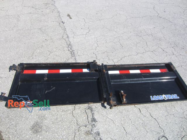 Lot 31-7579 - Load Trail Trailer Doors: 1- 41", 1- 42.5", Both 25"T - Missing 1 Hinge - HEAVY