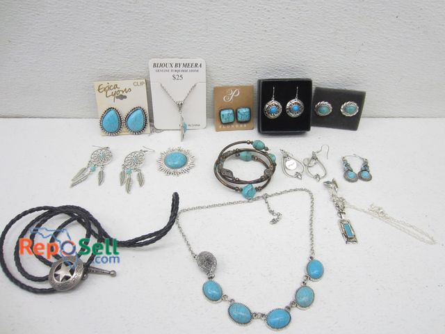 Lot 31-5342 - Lot of Southwestern Jewelry