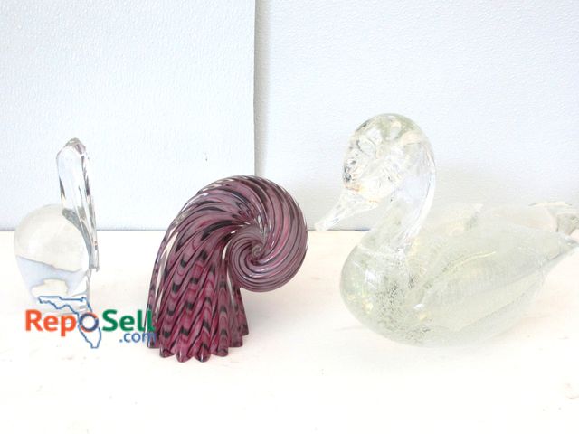 Lot 31-1108 - (3) Hand Blown Glass Pieces: Duck Signed, Sea Shell Signed, Pelican Made In France - No COA