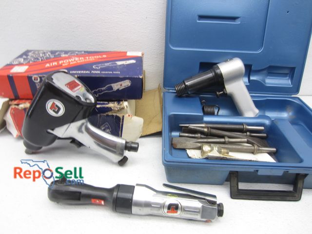 Lot 31-6234 - (3) Air Tools: 1/2" Impact Wrench, 3.8" Air Ratchet, Air Hammer