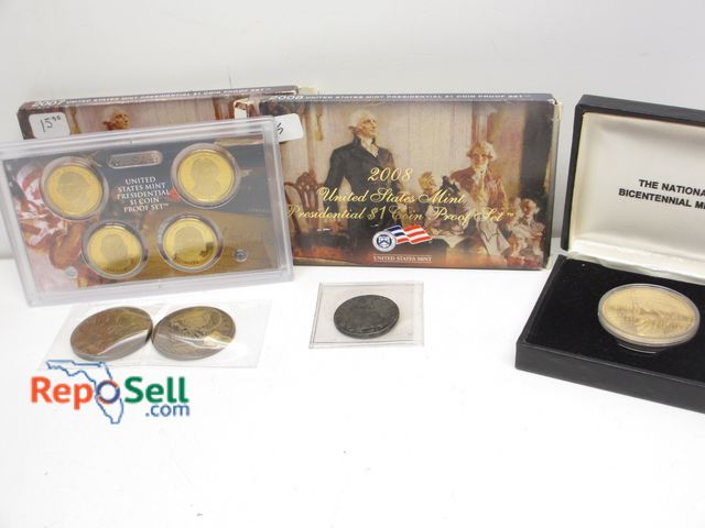 Lot 31-6027 - Coin Lot: 2007 and 2008 U.S. Mint presidential $1 proof sets, 3 Bicentennial coins, 1871 Seated Libe...