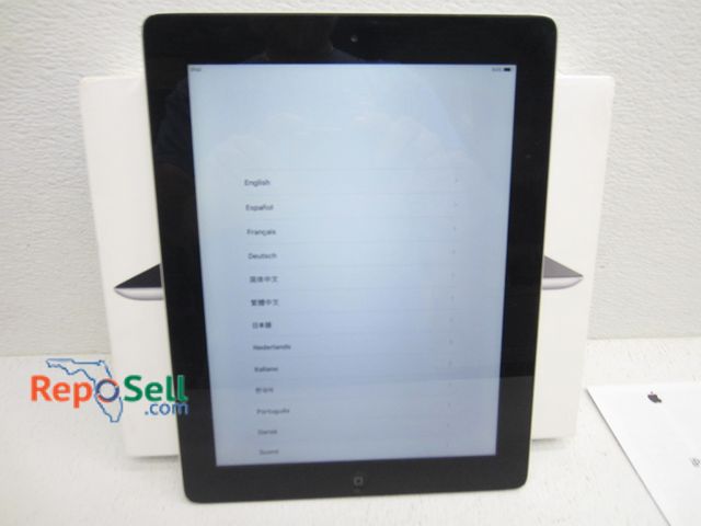 Lot 31-6520 - iPad Mod. A1416 Wi-Fi 32 GB PC706LL/A - Powered On, Unlocked