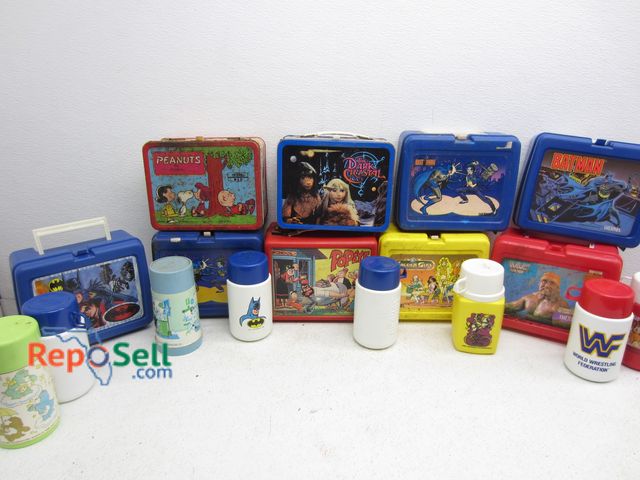 Lot 31-5068 - Vintage Collectible Lunch Boxes/Thermos
