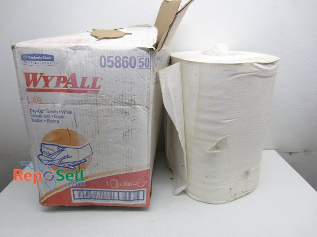 Lot 31-3054 - Wypall Dry-Up Towels #05860