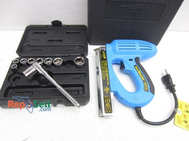 Lot 31-6110 - Craftsman 10 pc Socket Set And Electric Brad Nail Gun, Both With Cases - Power On