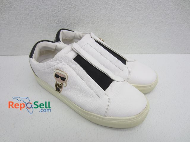 Lot 31-2002 - Karl Lagerfeld Paris Sneakers Adult Size 8
