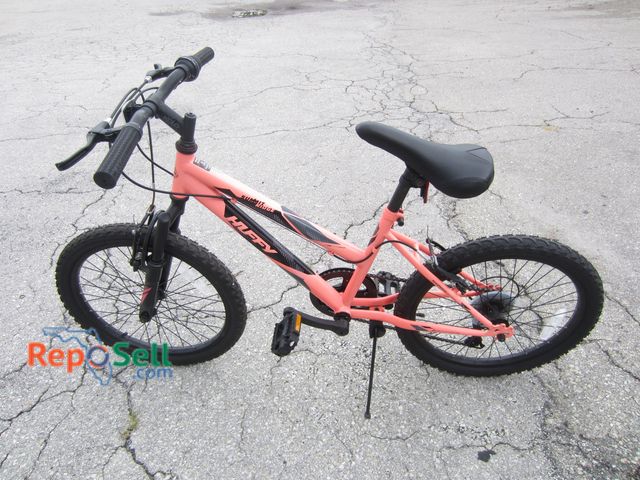 Lot 31-2326 - Kids 20" Huffy Summit Ridge Mountain Bike - Pink