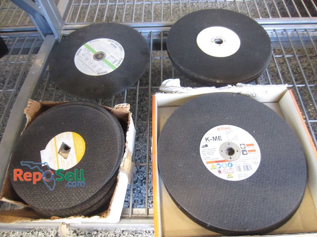 Lot 31-1207 - (49) New saw blades for metal/stone/steel, 8 in, 12 in - Stihl, Bullard, American, etc.
