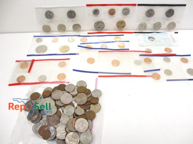 Lot 31-2024 - Coin Collection: (4) Sets, Denver &amp; Philadelphia Mint Coins, Loose Quarters, Dimes, etc.