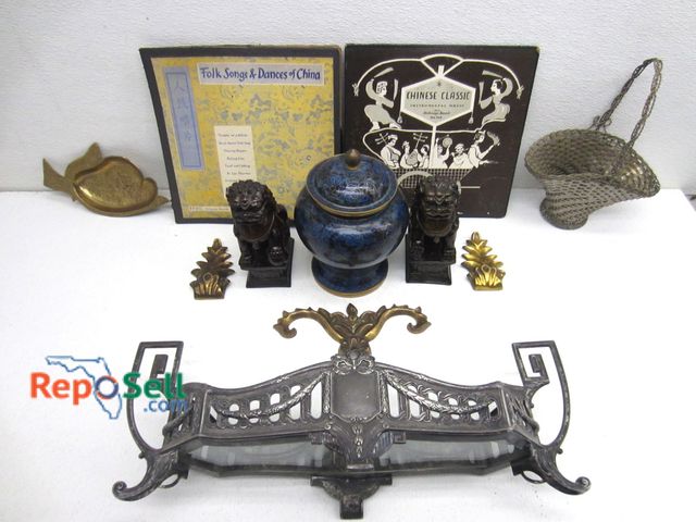 Lot 31-6192 - Asian Collectables: Foo Doge, Cloisannne Vase, Music Albums etc