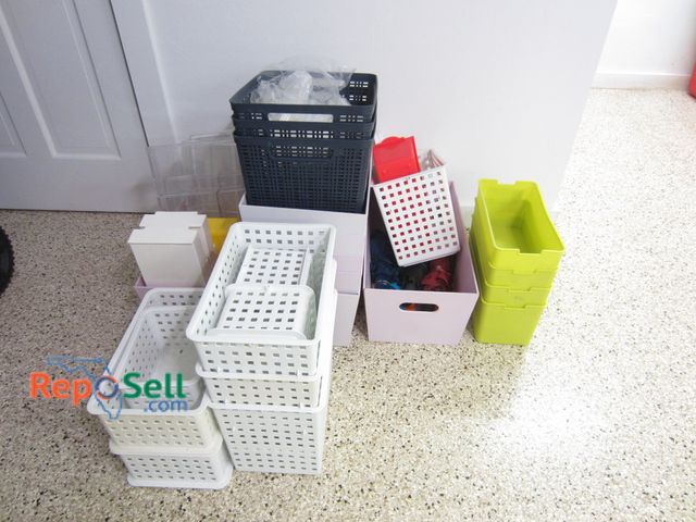 Lot 31-1419 - Lot Of Storage Totes, Assorted Sizes