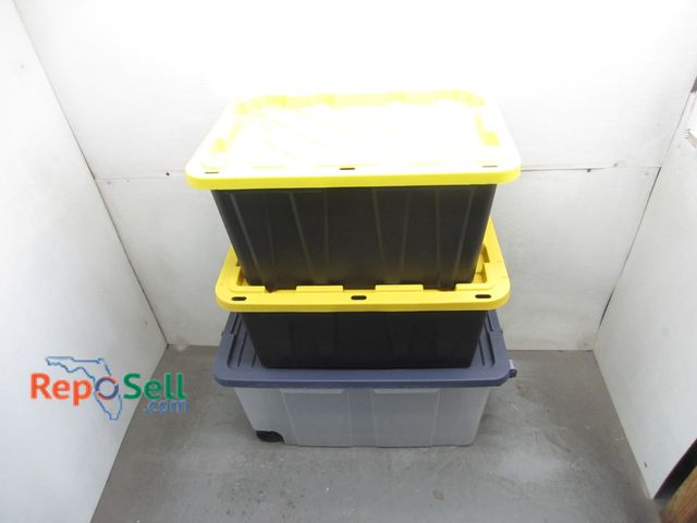Lot 31-7190 - (3) Totes With Lids: Rolling 160 qt And (2) 27 Gallon