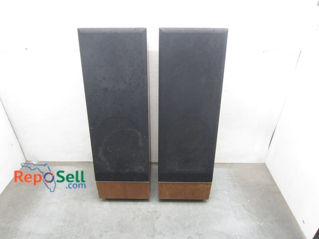 Lot 31-3311 - (2) Thiel Coherent Source Loud Speakers #CS-2,12x12.5", 39.5"H