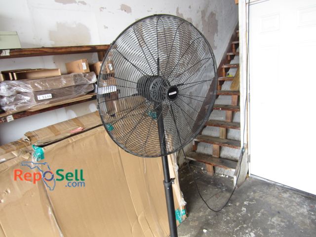 Lot 31-1194 - 30" Central Machinery Pedestal Fan (powers on)