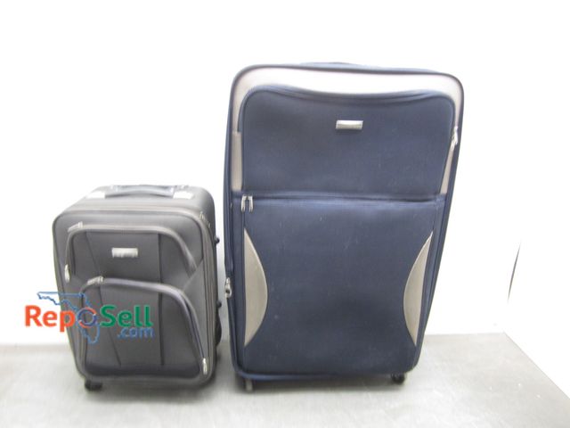 Lot 31-5386 - (2) Piece Rolling Active Traveler Luggage