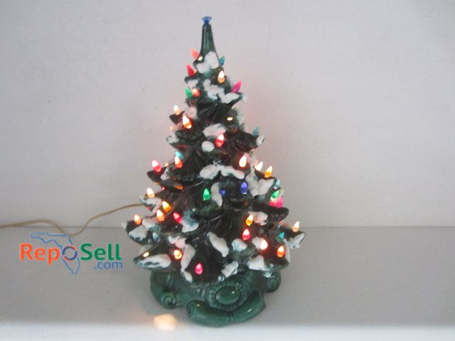 Lot 31-8529 - Vintage Ceramic Lite-Up Christmas Tree, (2) pcs - Power On